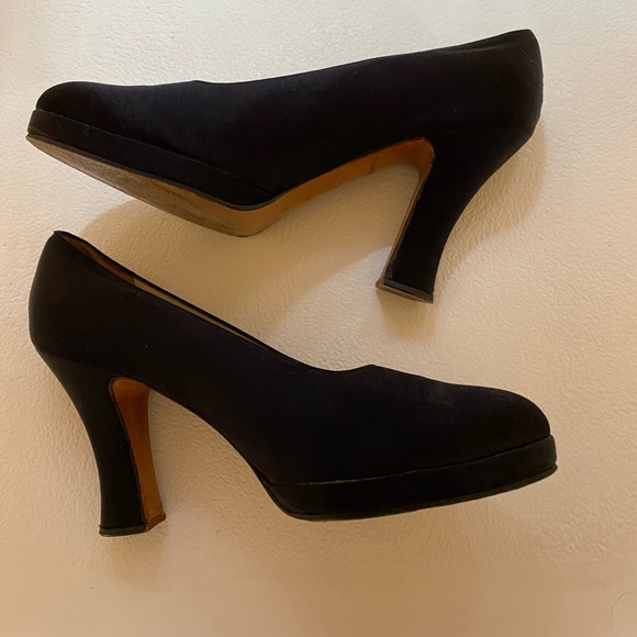 CHANEL Shoes - CLASSIC CHANEL black satin round toe pumps. EU 39